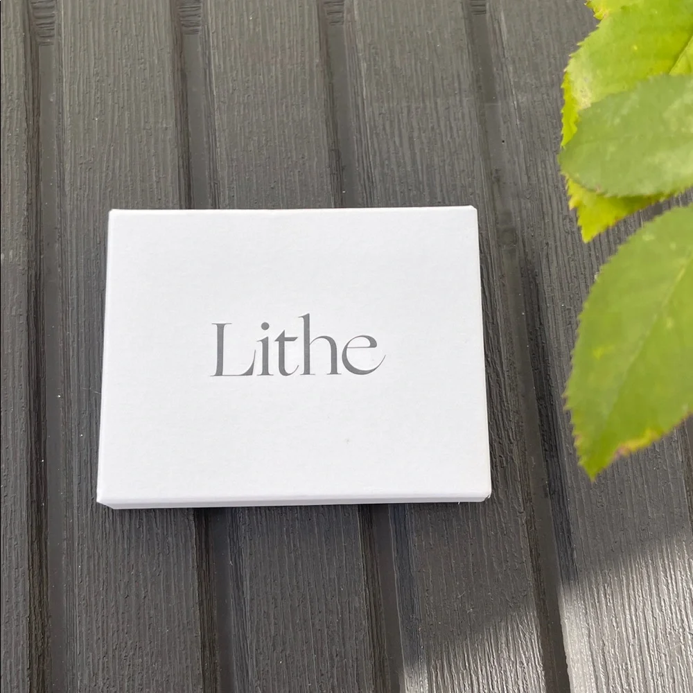 LITHE BEAUTY - Astral Eyeshadow Palette
